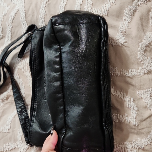 Volcanic rock handbag - Picture 3 of 4